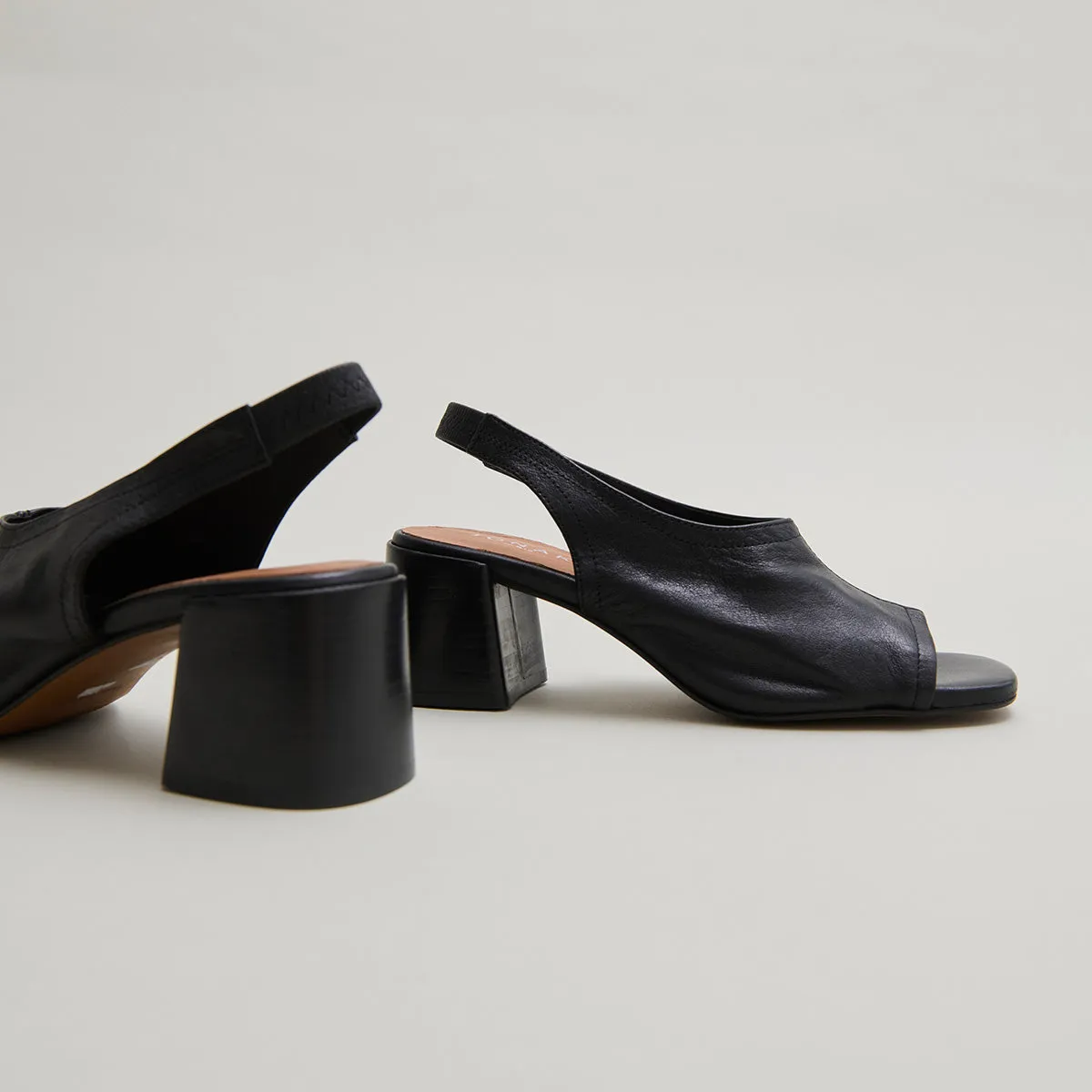 429- Brownie Cuir Noir