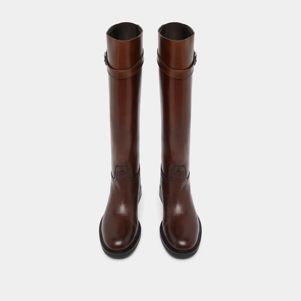 645- Romane Cuir Cognac