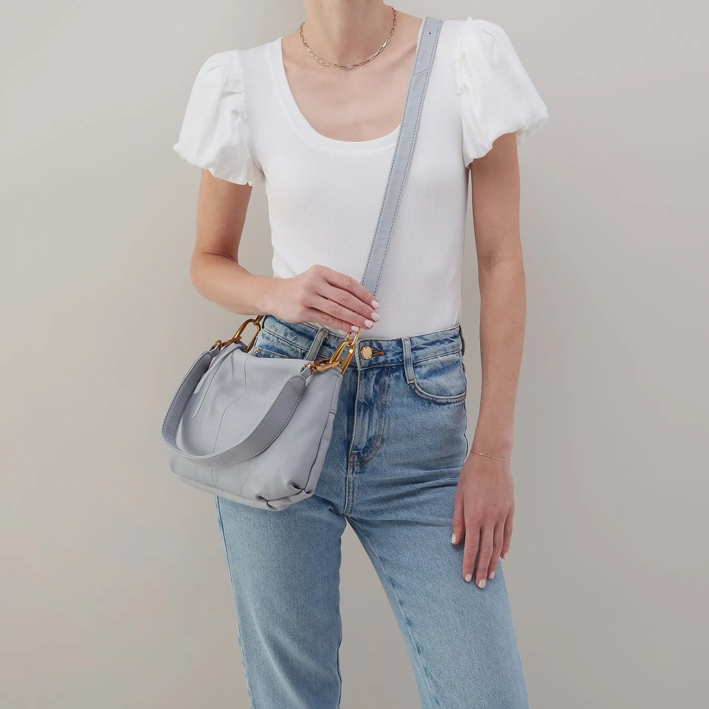 Advance Shoulder Bag In Pebbled Leather - Blue Pearl