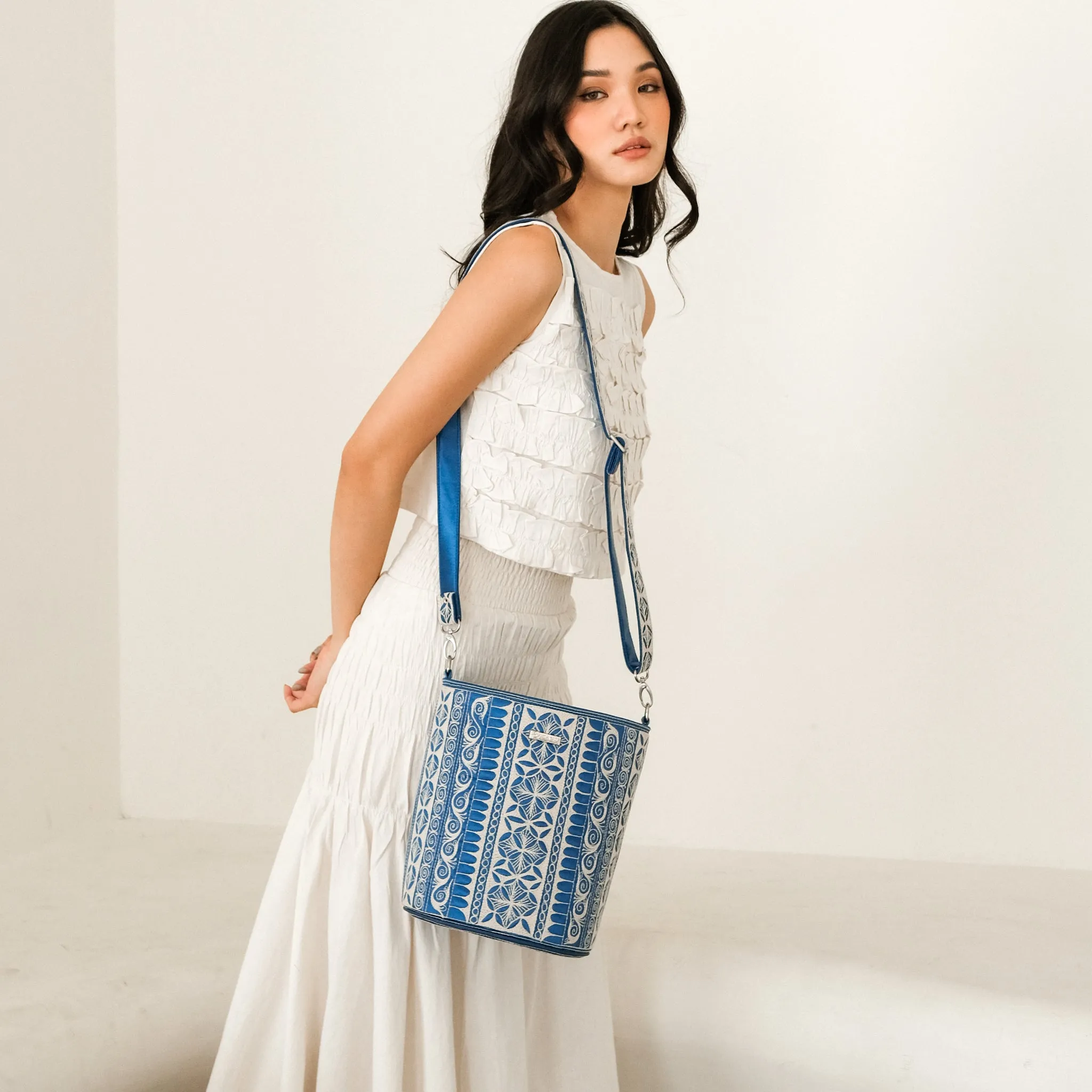 Aman Bucket Bag
