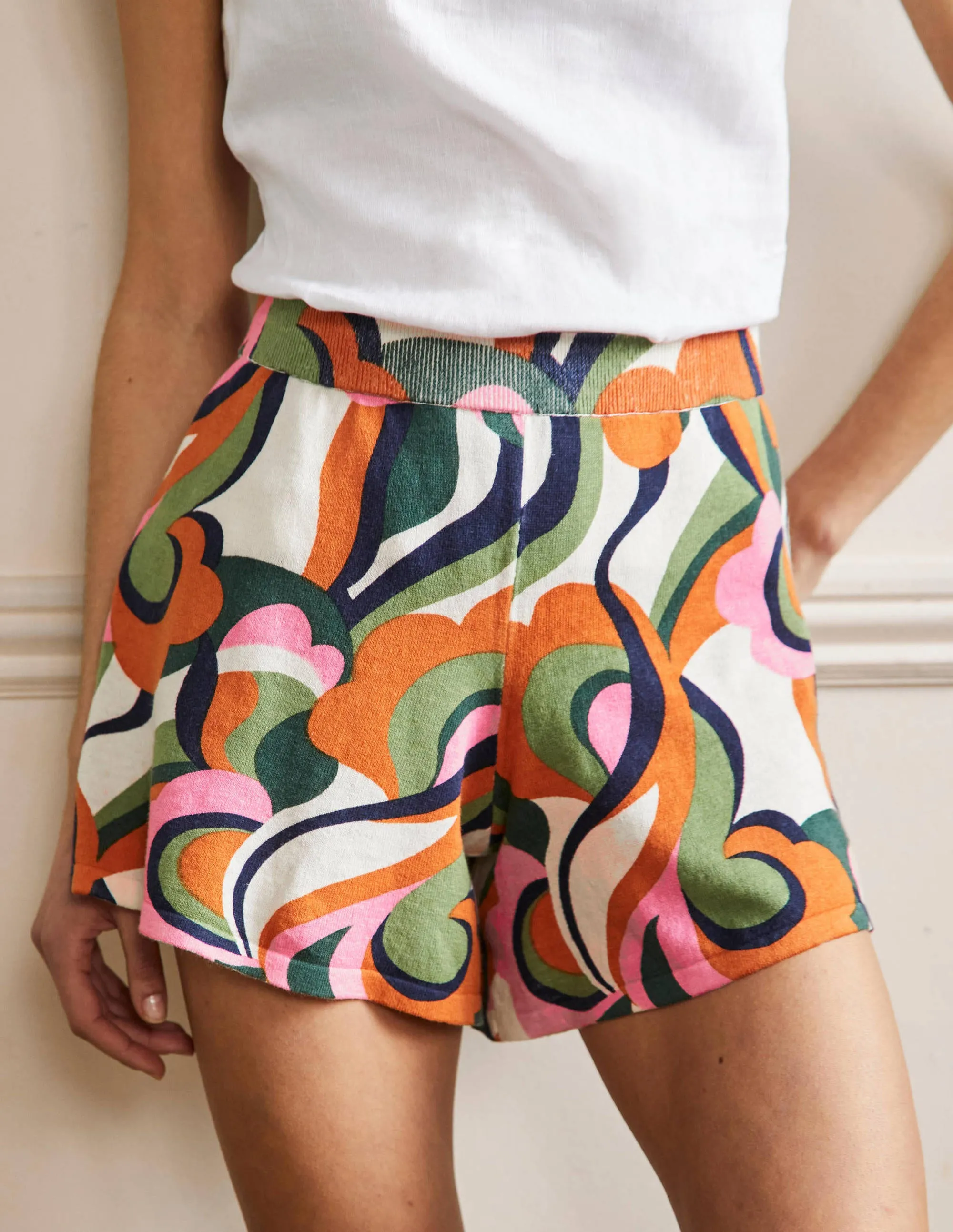 Cara Knitted Shorts-Abstract Swirl. Multi