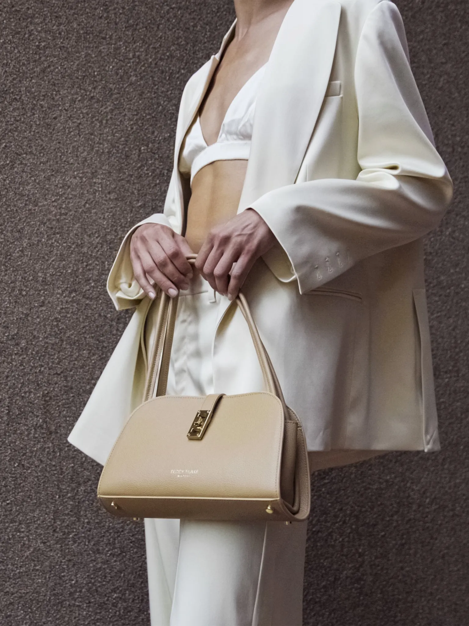 Dana Dollarino 11 - Light Beige