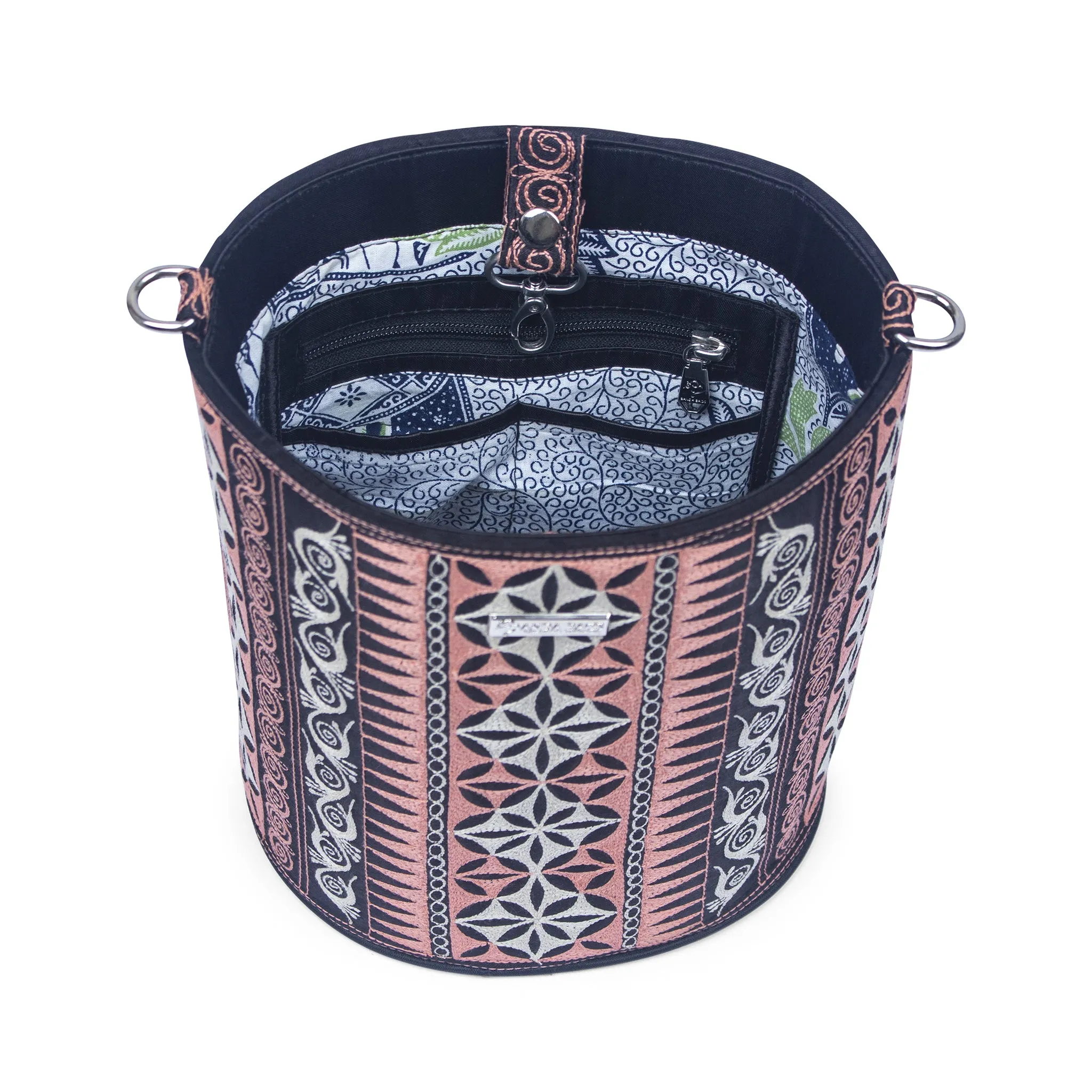 Gusi Bucket Bag
