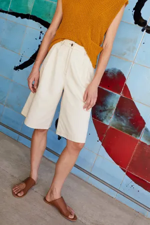 Indi & Cold Gabardine Cream Bermuda Shorts