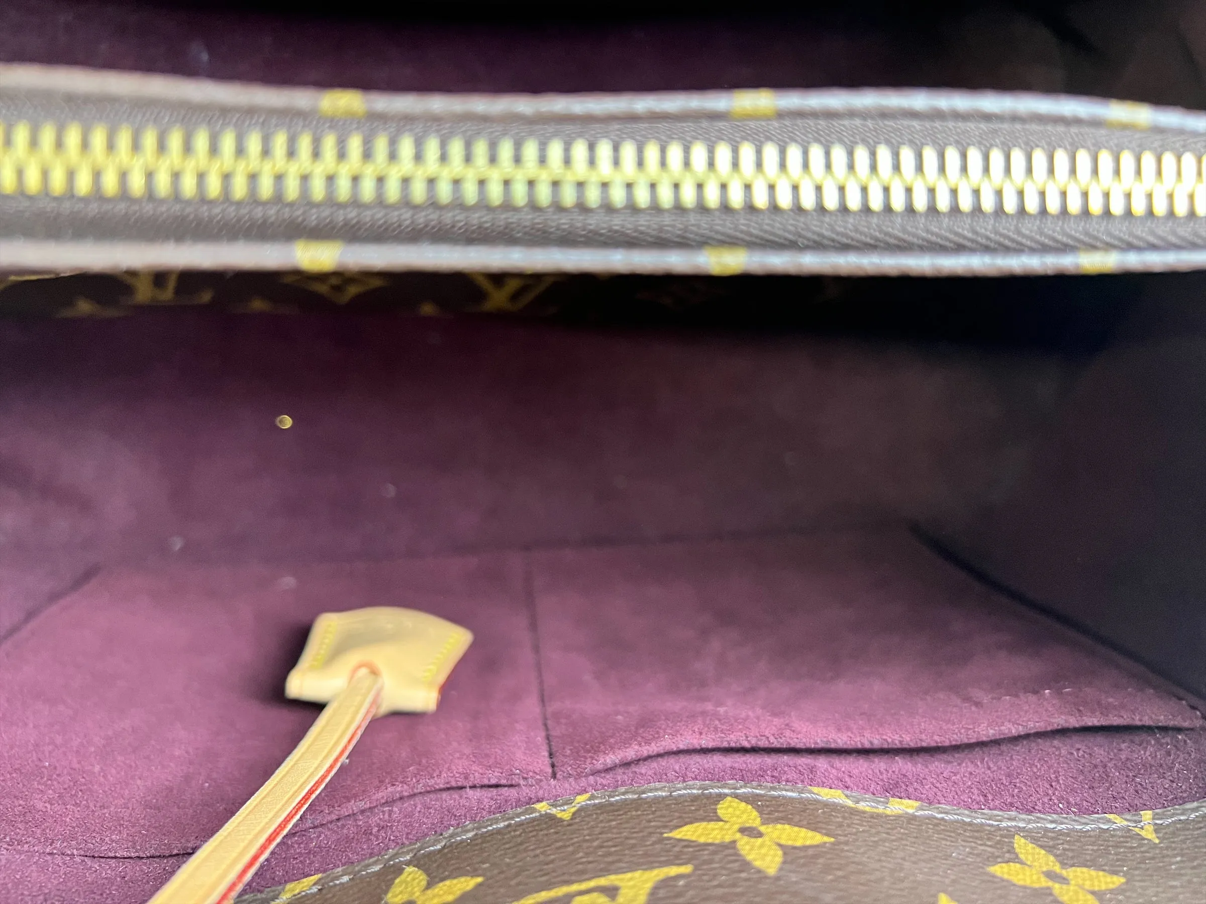 Louis Vuitton Monogram Canvas Montaigne MM Tote