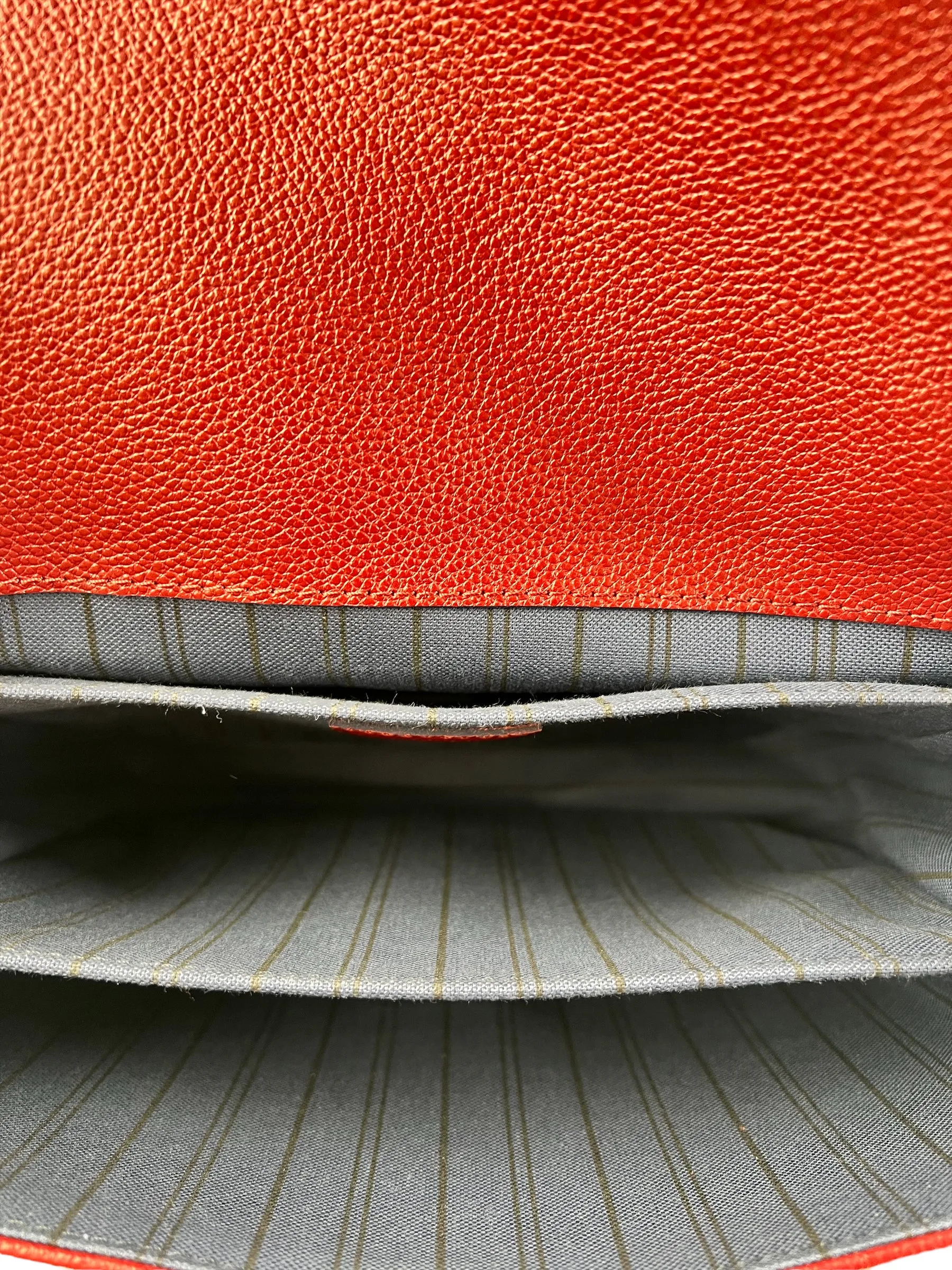 Louis Vuitton Red Empriente Leather Pochette Metis Crossbody