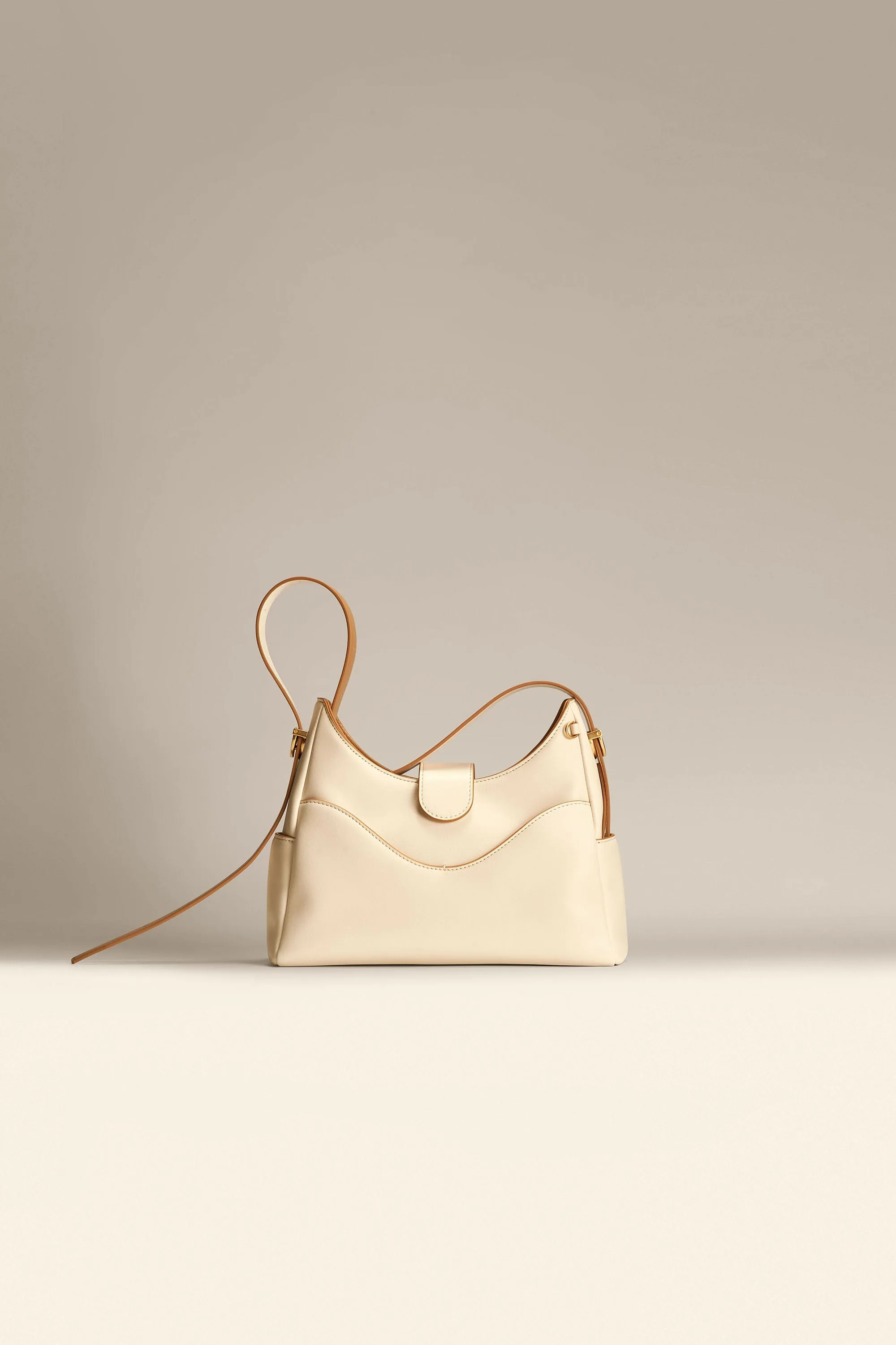 Mini Reverie Hobo