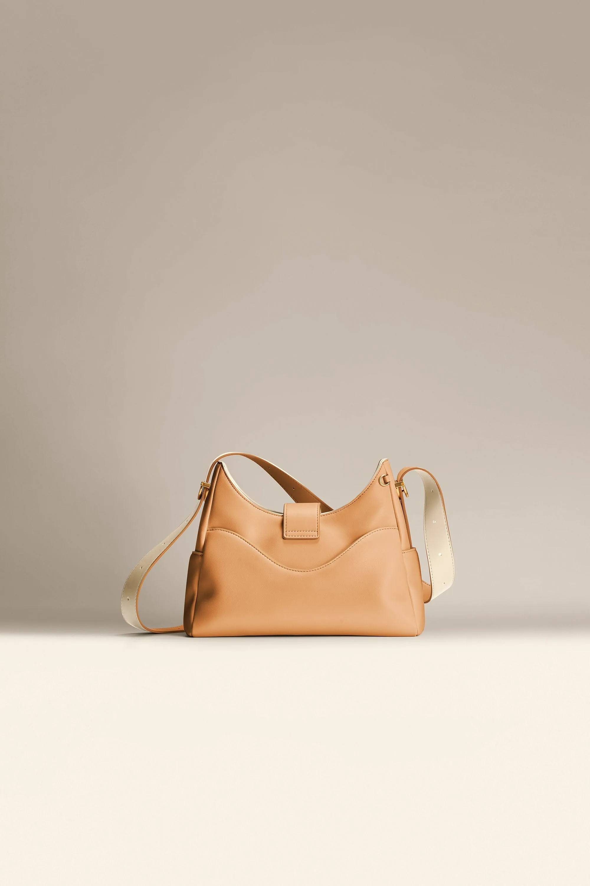 Mini Reverie Hobo