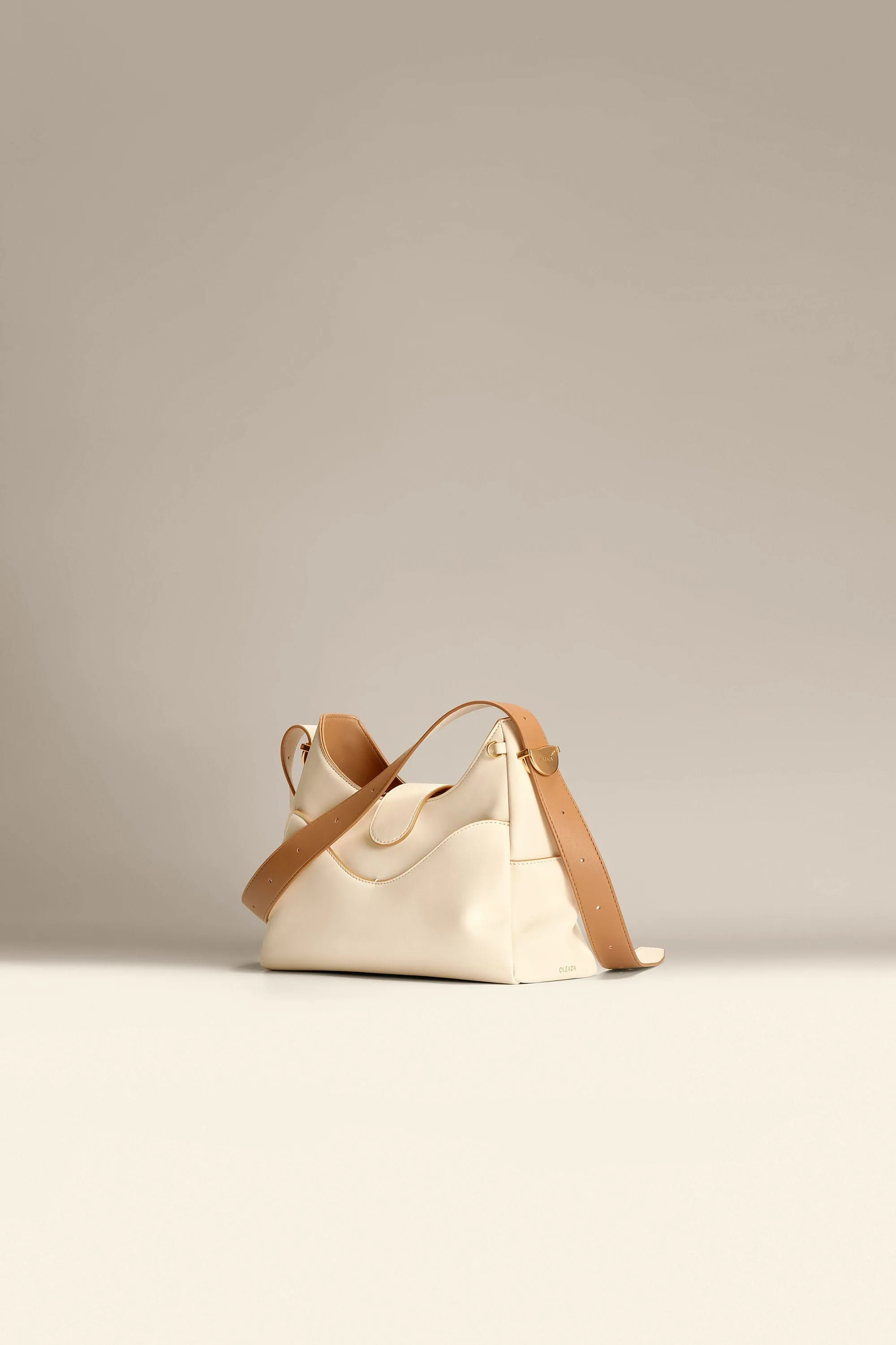 Mini Reverie Hobo