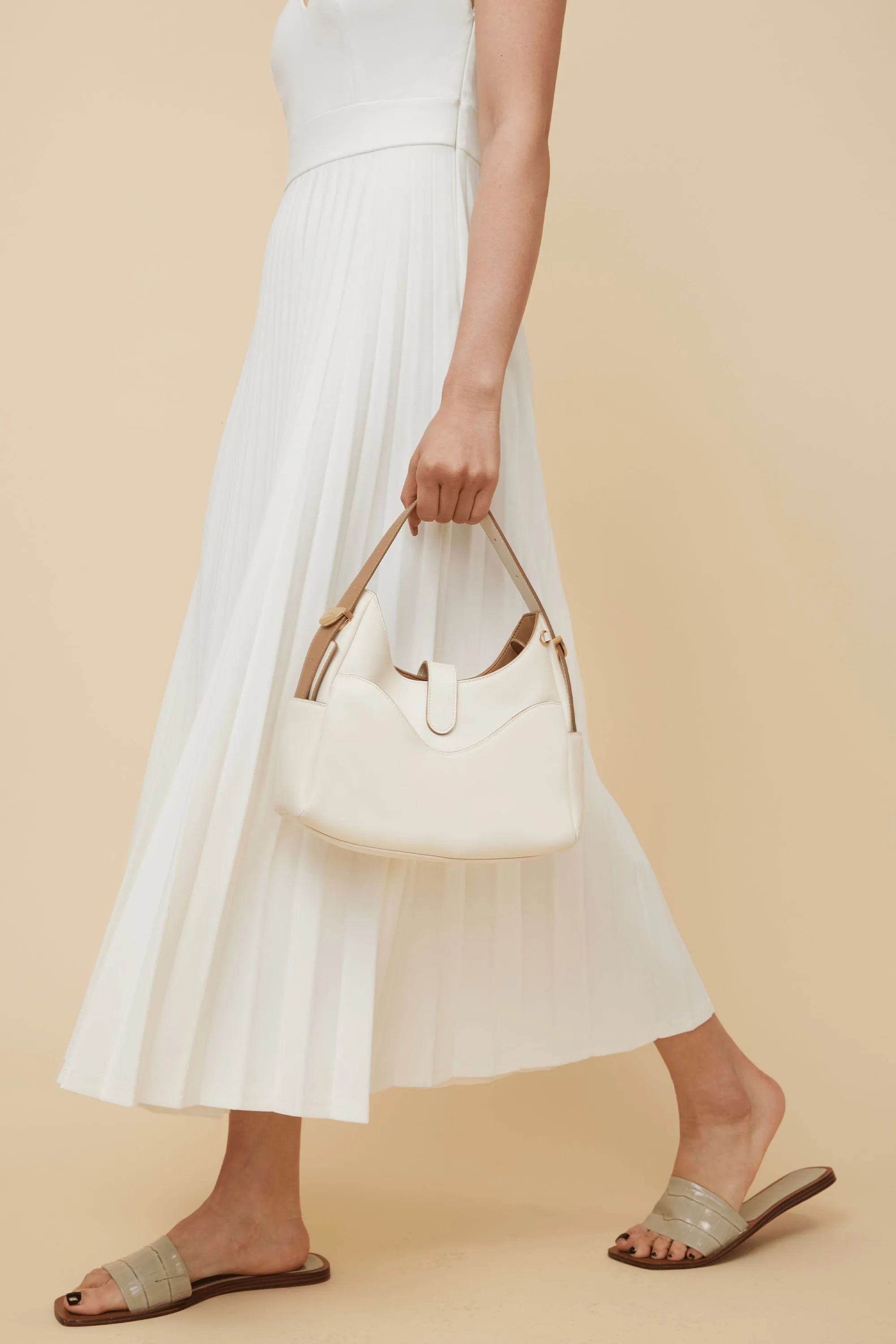Mini Reverie Hobo