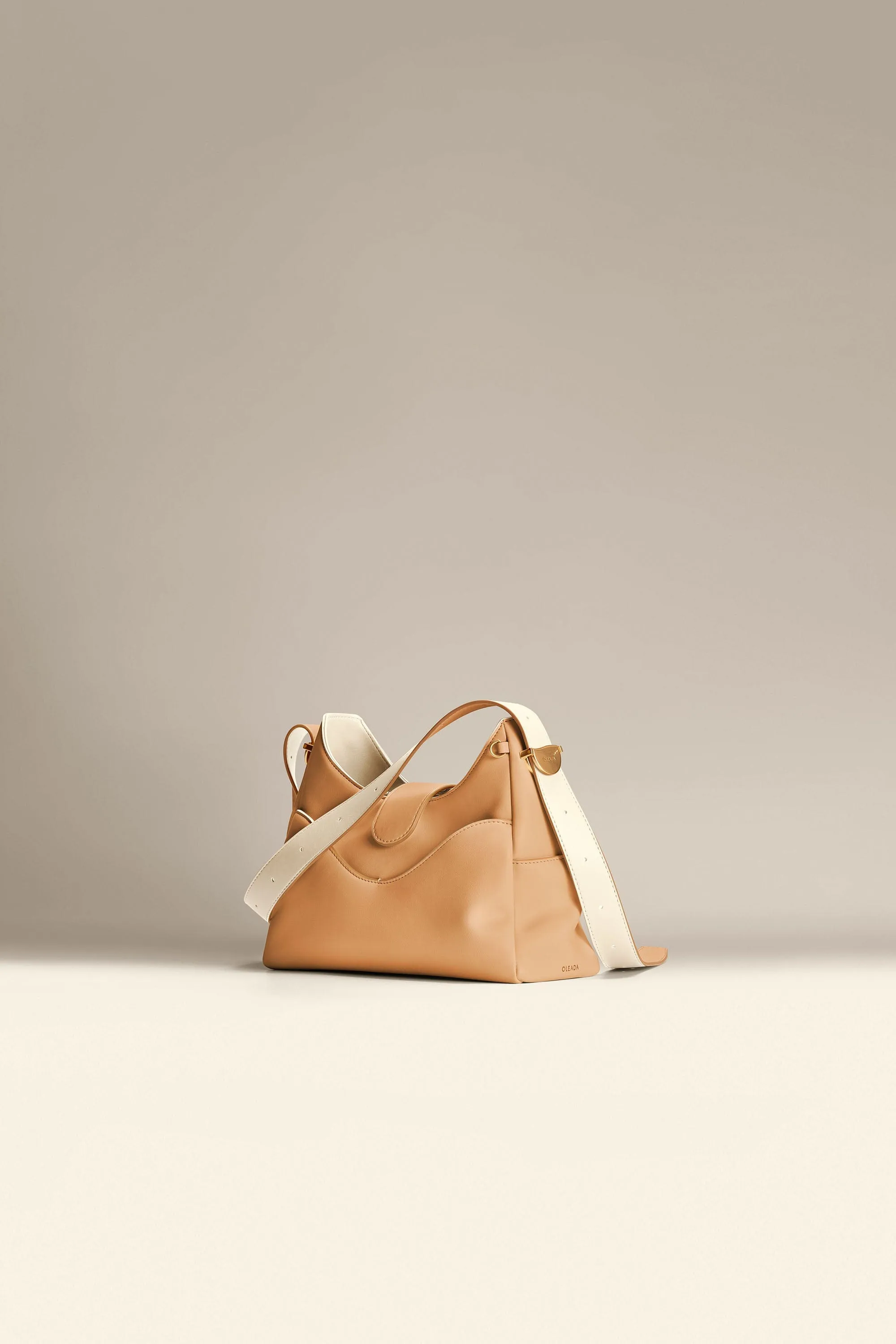 Mini Reverie Hobo