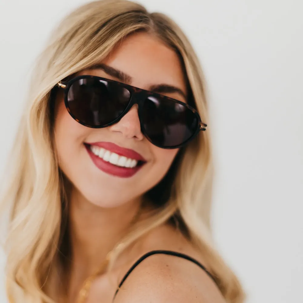 Retro Oval Flat Sunglasses