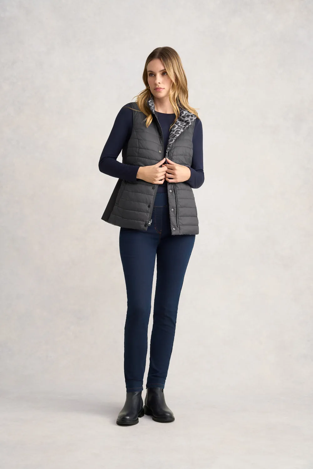 Reversible Puffer Vest - Black Leopard