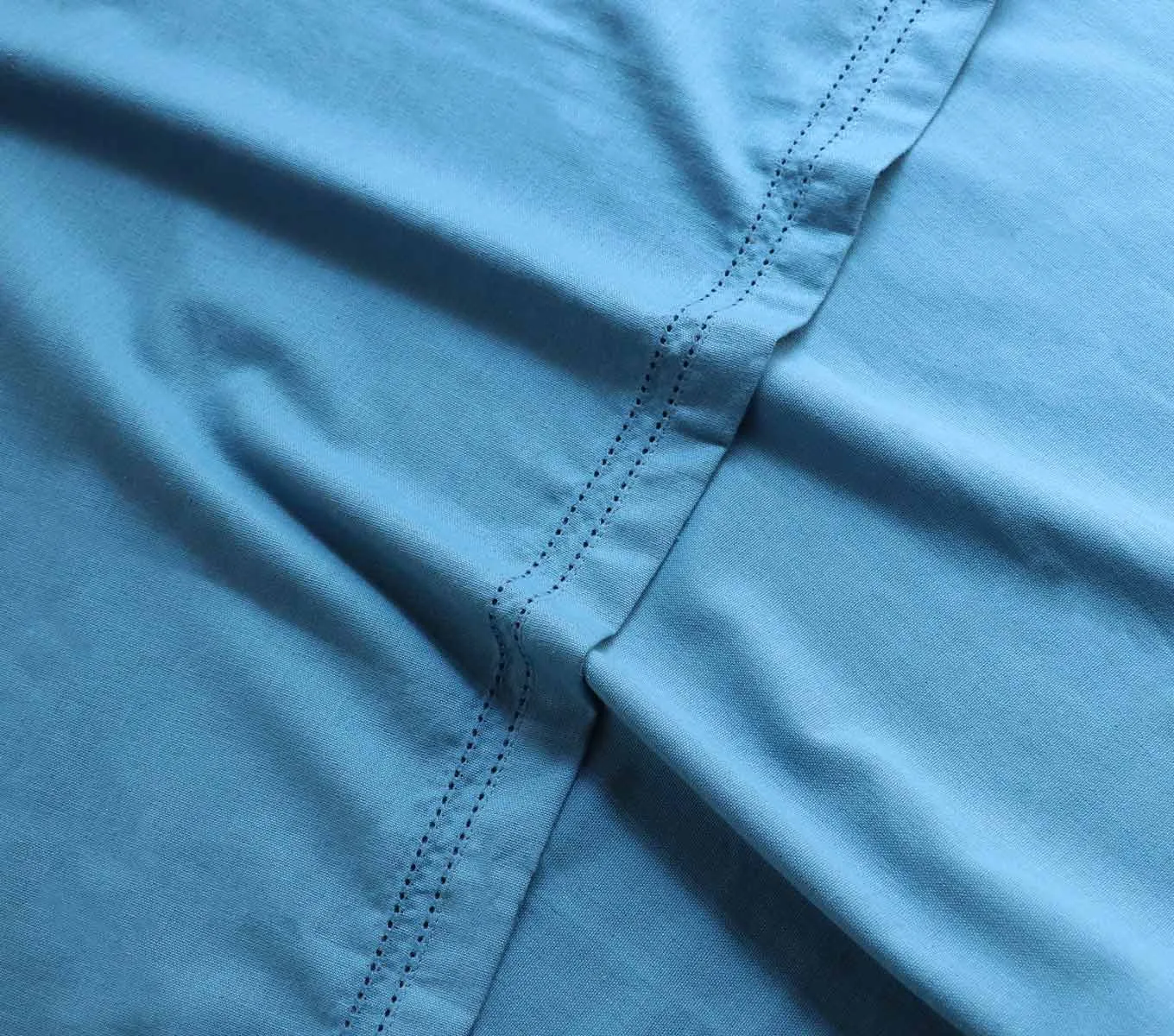 TABLE CLOTH