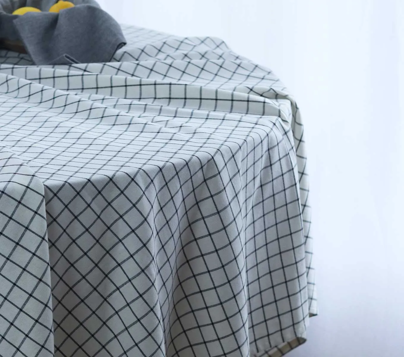 TABLE CLOTH